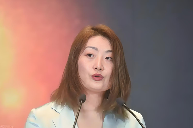 彻底败了？宗馥莉离职娃哈哈，辞职原因曝光，将独立经营娃小宗！