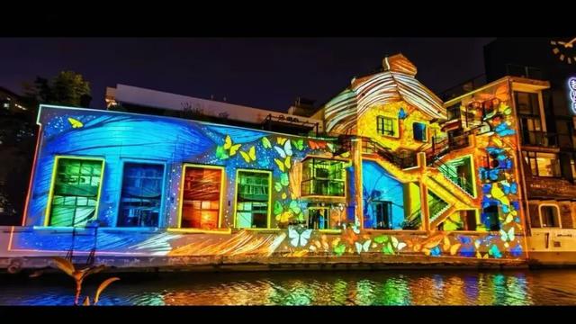 夜里不止有光影！好看、好听、好玩、好吃的一站“配齐”！