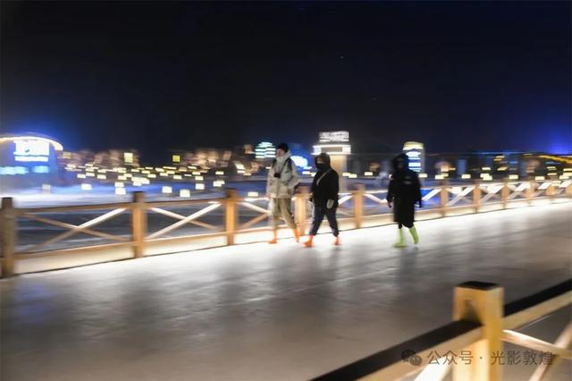 【敦煌震撼雪景】风雪夜归人