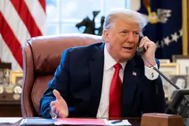 特朗普连夜叫停，对中国两样东西免除关税，是自救还是陷阱？图片