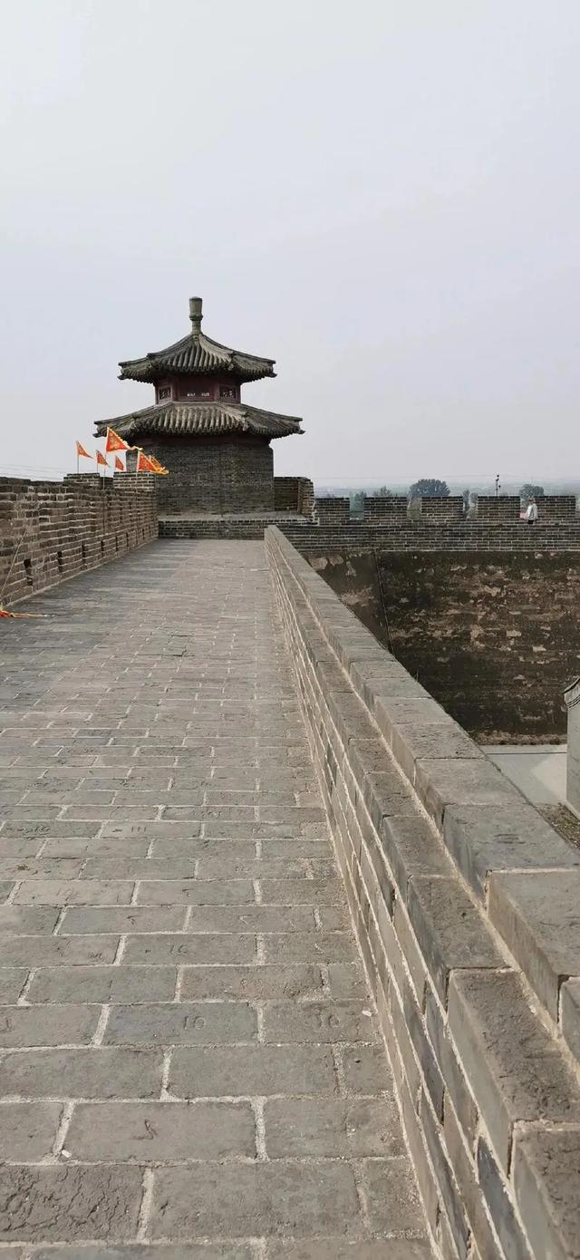 张家口鸡鸣山一日漫游攻略：登千年古刹，走明代驿道，赏塞北风光