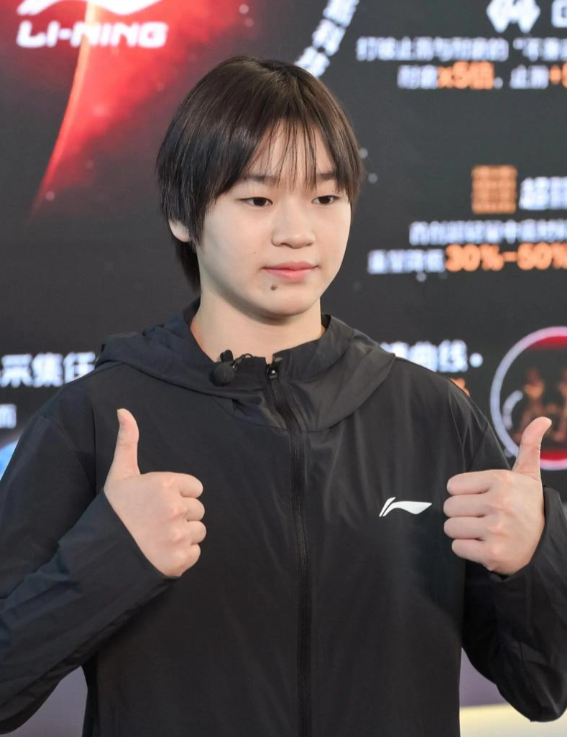 直到王伟莹坦白全红婵退出个人赛原因，才懂樊振东那番话真没说错