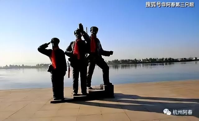 鸭绿江呀鸭绿江！