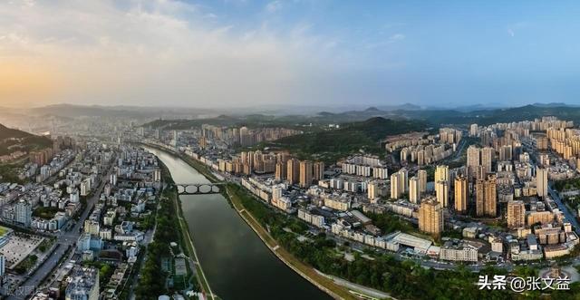 提起巴中，你会想到什么？是苏区还是红叶，其实都不是