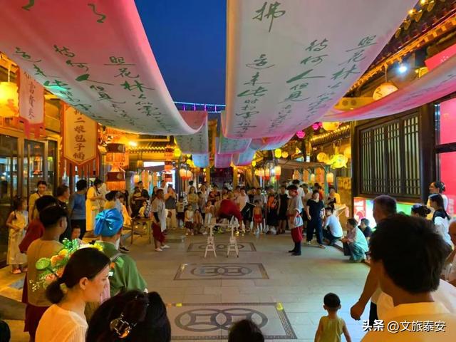 飞檐染月色，恰是不夜天！华灯织就下的大宋不夜城太美啦！