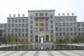 西安高校尴尬事之西电太白风云图片