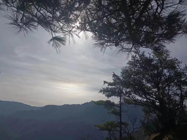 爬鸡峰山的好处，让你受益匪浅！