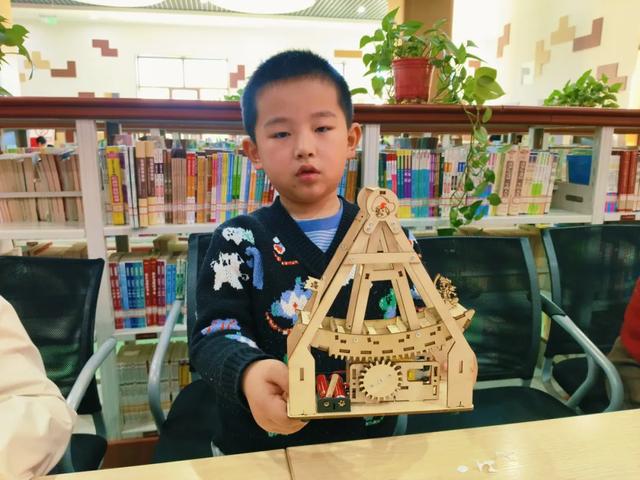 【酷玩科学】“友好相伴 快乐成长”敦煌市图书馆科普实验课堂——第四期《海盗船的内部结构》