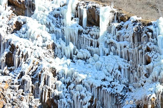 虎峪冰瀑：山谷里的冬日秘境、现实版的冰雪奇缘
