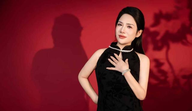 河南美女“大晨”去世，年仅28岁，日常开奥迪，一口能喝三两白酒