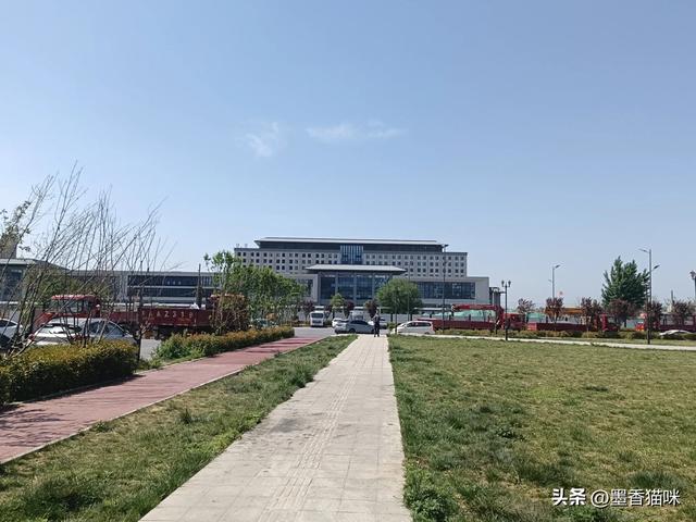 浐灞港务区半日游,顺路逛到临潼,然后坐火车回西安