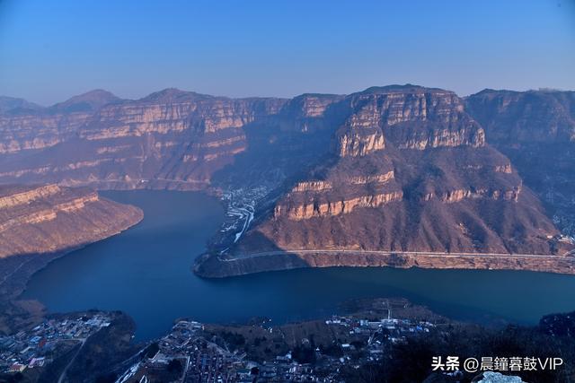 由太行屋脊俯瞰太行平湖