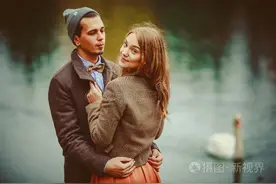 夫妻之间如何增进感情？图片