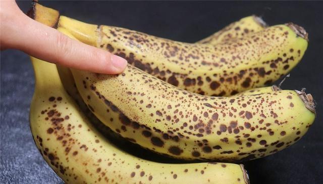 今年寒衣节不一般，牢记：3人不上坟，4样不上桌，老辈规矩不能丢