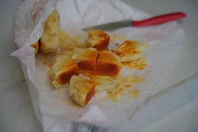 中秋第一网红月饼到底有多土