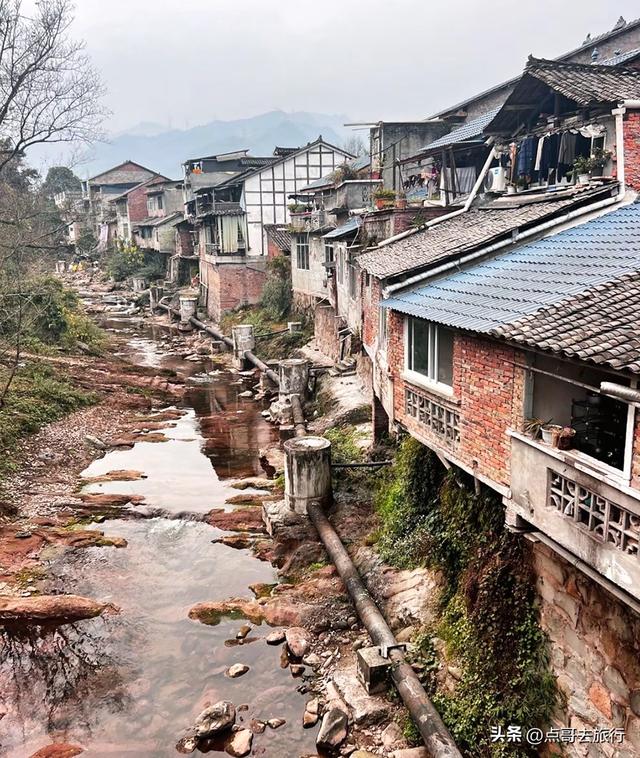 成都边陲小镇，被严重低估，古朴原始，每一个景点都让人惊叹！