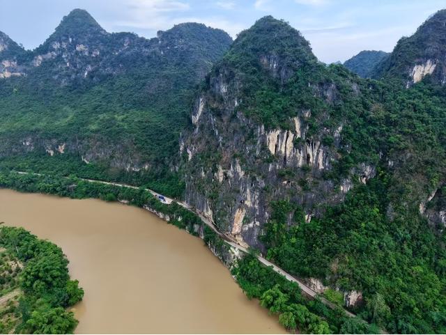桂在交旅｜崇左：以路为轴“串景成线” 边关山水入画来