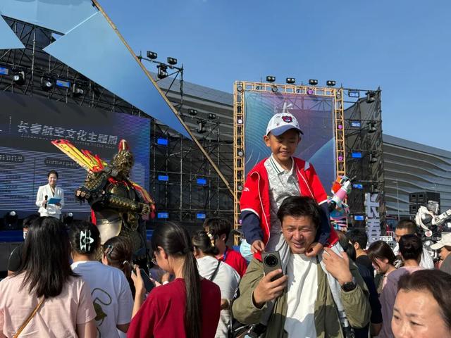 10月4日，长春国际航空博览城&新民大街节目单