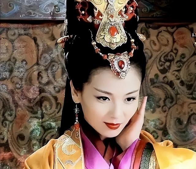 他曾与刘涛同床共枕4年，如今年过六旬依旧未娶，刘涛直言愧疚