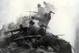 三大战役：国军集团中的最高指挥官，一位起义，两位逃跑图片