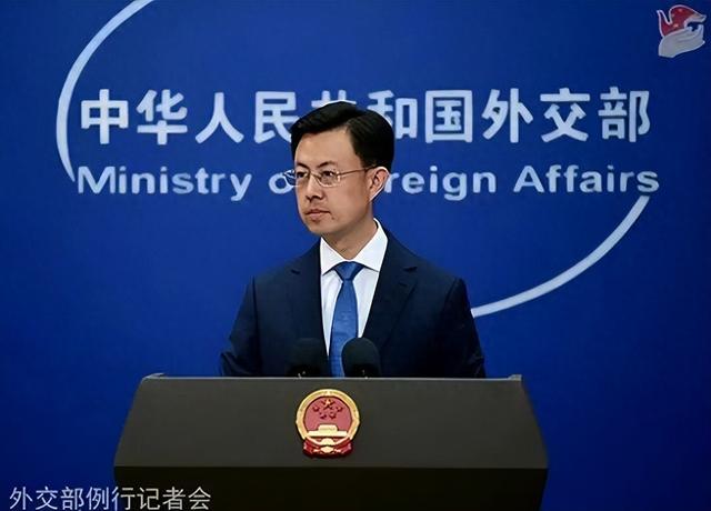 拖了38天，高市早苗对中国统一方式，首次作出回应，中方：没资格