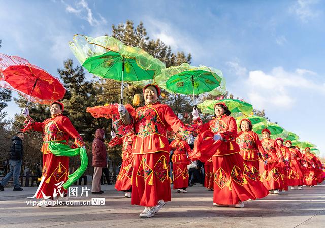 内蒙古呼和浩特：文化庙会贺新春