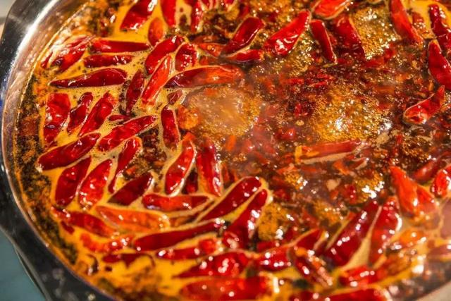 周末出国！高铁20min直达最美异域小城！风光极致美食无敌，入秋满城银杏美哭！