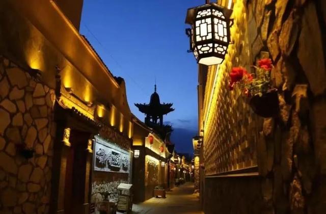 旅行进行曲：国庆来临夏，装满一箱子的风景与快乐