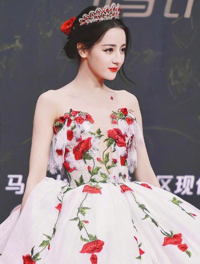 不要成为下一个朱媛媛！33岁迪丽热巴病情加重，知情人透内情