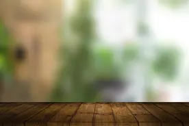 眼睛模糊，像蒙上一层雾，这是怎么回事？图片