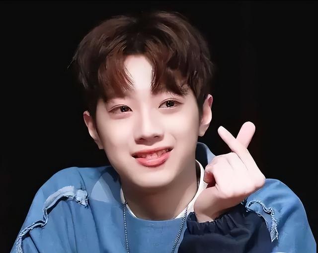 陪玩陪睡只是冰山一角，代孕、陪客旅行、男星爆潜规则	，个个荒唐