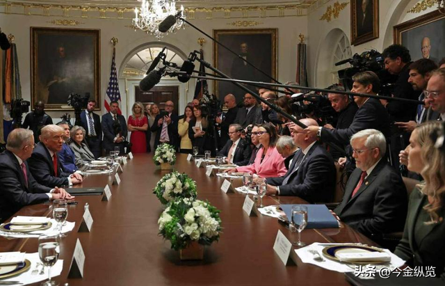 最高法6:3"打脸"特朗普！亲信法官关键时刻反水，关税大棒遭斩断