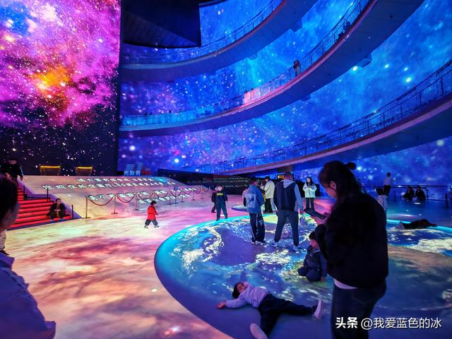 参观北京的中国电影博物馆，虽然距市区很远，但值得跑一趟