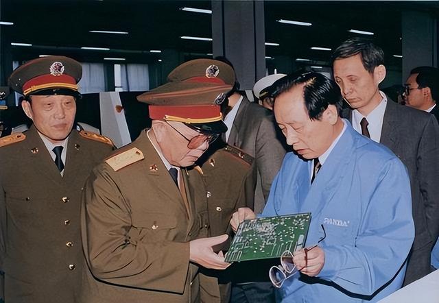 首次访华就不尊重我国？中国当场撤走仪仗队：摆正态度再来吧！