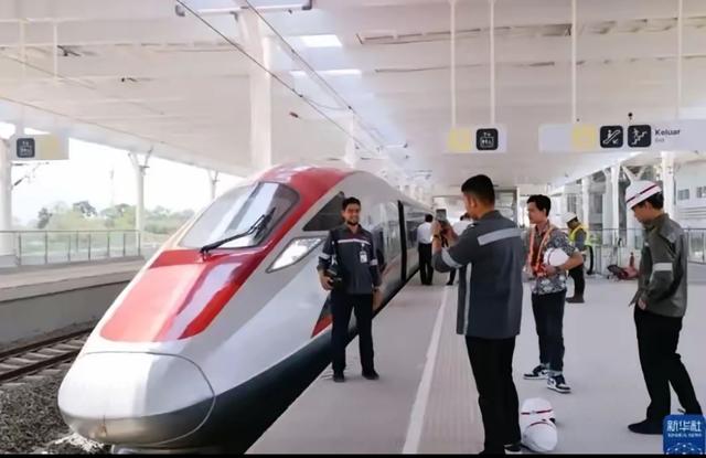 中国帮沙特建高铁，干了九年赔了41亿，为何如今却赚翻了？