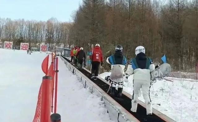 乘着高铁游白山 | “百区百景”打卡攻略之浑江区飞宇滑雪场