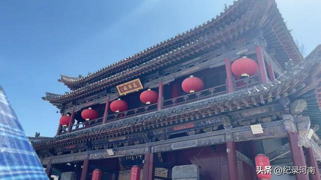 聚焦于旅游领域，会发现，菏泽在诸多层面着实难以与商丘相媲美