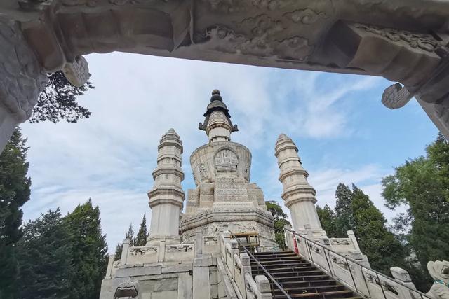 北京西黄寺：顺治为班禅而建，暗藏“金刚宝座塔”之谜！