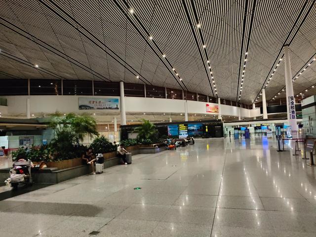 京津沪机场免费过夜攻略：如何不花钱还睡得好