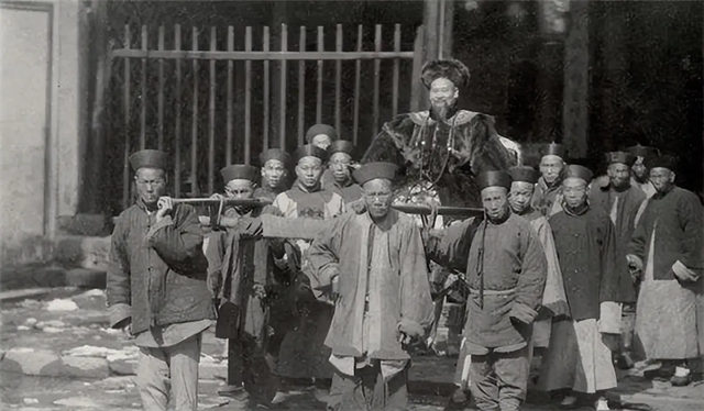 根本不算男人！清朝太监回忆：妃子洗澡不用手和避讳太监，侮辱人