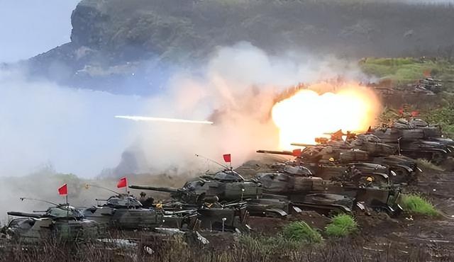 东引岛：距离大陆仅50公里，武装严密，山体竟早就已被全面挖空！​