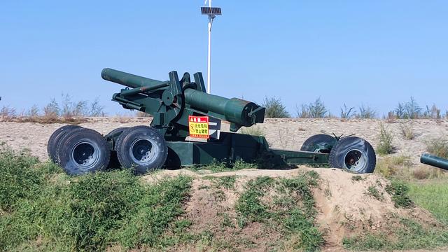 包头天下黄河第一村，靠着黄河边，风景还是不错的