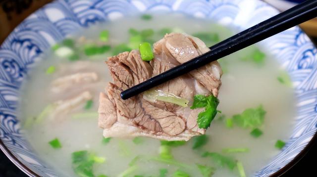 “白天立冬，穿单衣；晚上立冬，冻死牛”	，今年立冬是在几点？