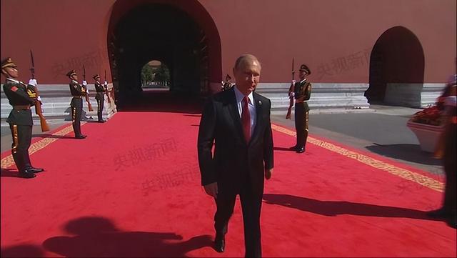 俄罗斯媒体放话：如果中国真开打，别以为握着航母导弹能高枕无忧