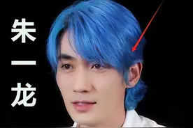 干瘪身材，油光满面，却要演激情满满的宅男，网友：真不害臊吗图片