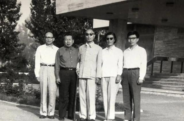 丈夫项英牺牲后，李又兰改嫁张爱萍，生下三个儿子都很厉害