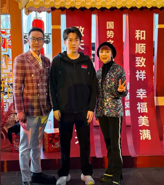 邓亚萍没想到，一场联谊会	，彻底暴露王楚钦在乒乓球界的真实地位