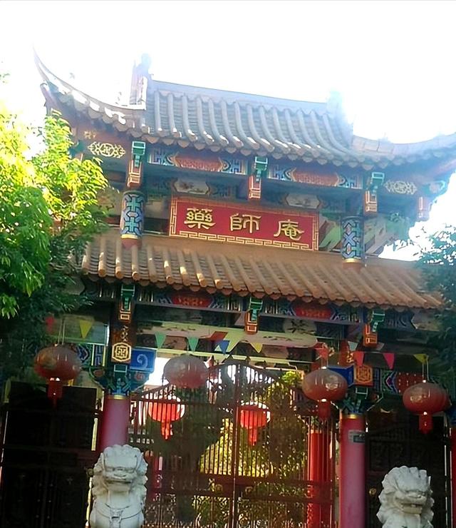 揭秘尼姑庵的黑暗面：尼姑平均年龄不到25，香客人来人往究竟为何