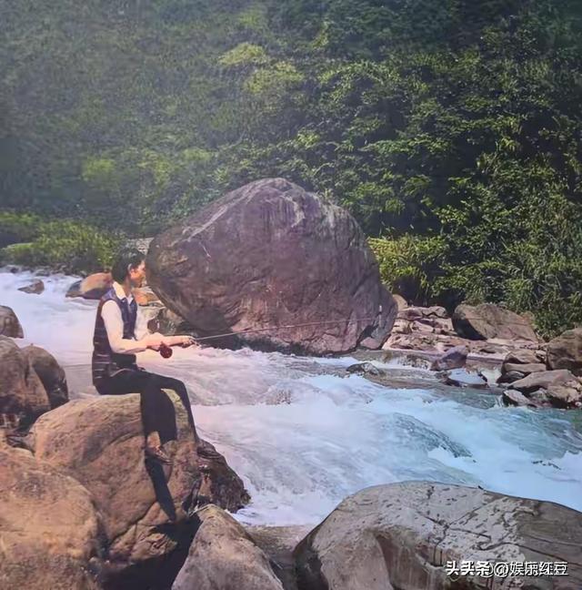 张学良和赵一荻被幽禁的真实彩色照，35岁赵一荻皮肤白皙风韵犹存