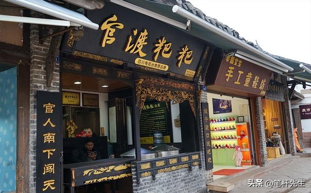 不要预制要现炒，年轻人逃离高端餐饮，吃爆“苍蝇馆子”